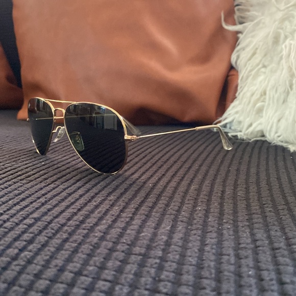 Brand new aviator Ray band sunglasses unisex with case - Picture 3 of 5